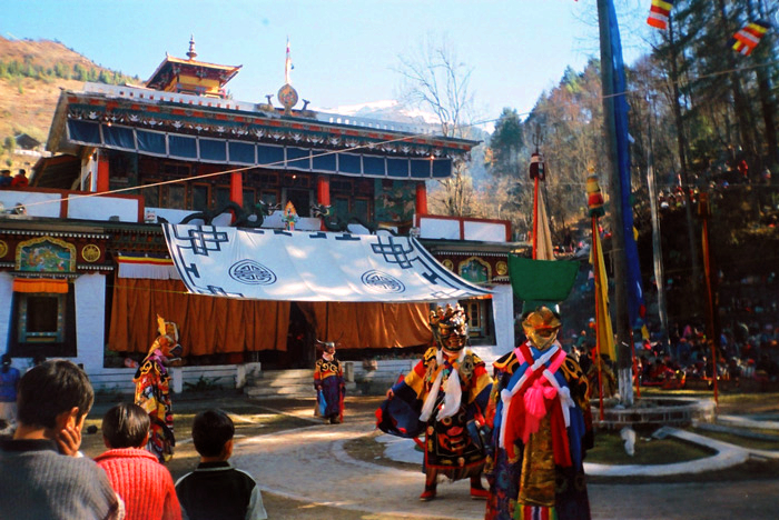File:Lachung Monastery.jpg