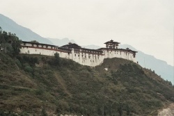 Phodrang Dzong.jpg
