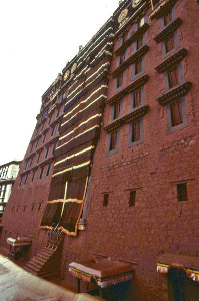 File:Potala 2.jpg
