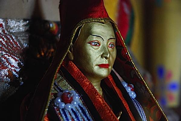 File:-Atisha-Statue-Buddhism.jpg