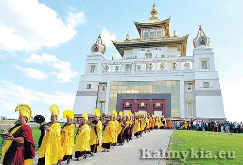File:Golden-abode-monk0.jpg
