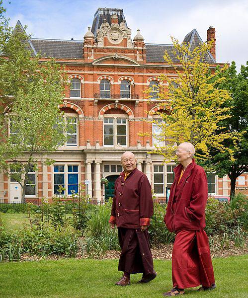 File:KSDL Lamas in Spa Gardens.jpg