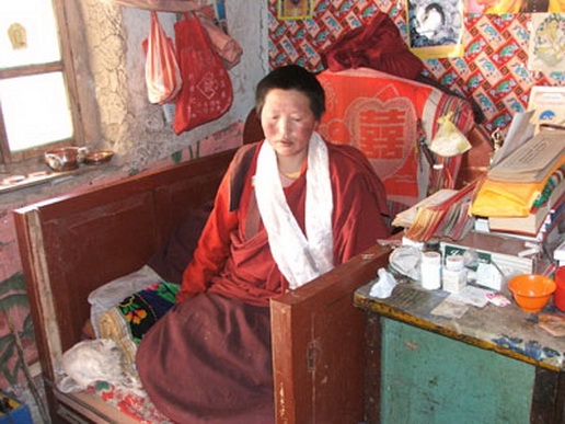 File:Amala 139 s.jpg
