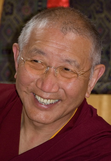 File:Dagyabrinpoche3 (2).jpg