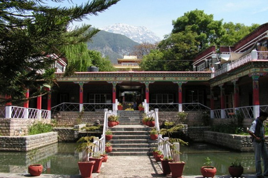 File:Norbulingka.jpg
