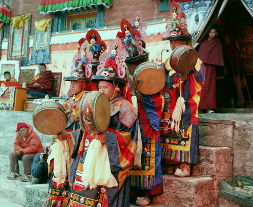 File:Ging ollo02 ECM.jpg
