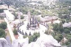 File:Wat tham..jpg