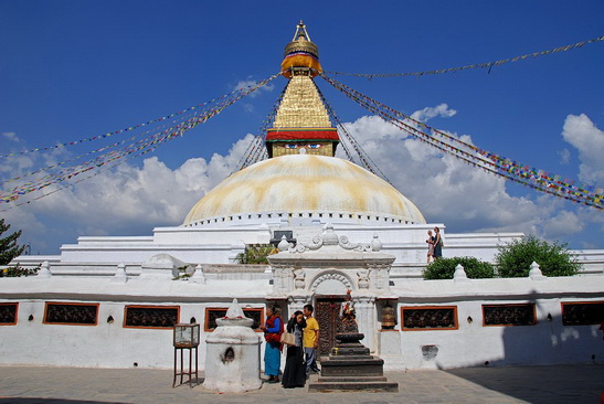 File:Boudhanath Stupa 456.jpg