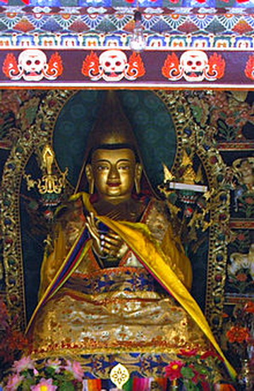 File:Tsongkhapa.Kum.jpg