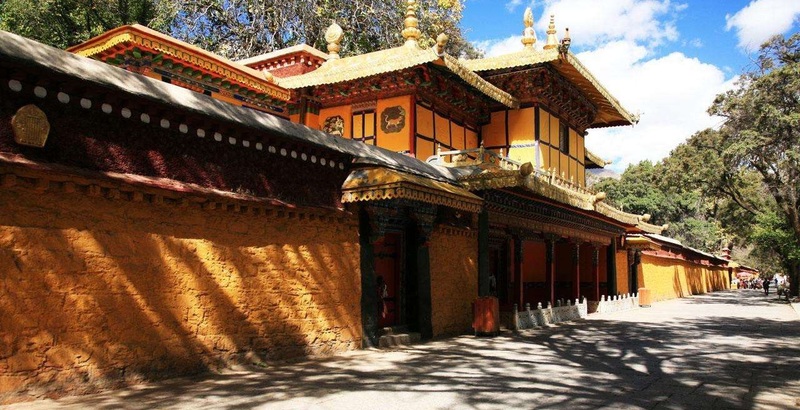 File:Norbulingka-72831.jpg
