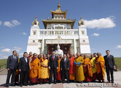 File:Mongolian-pre.jpg