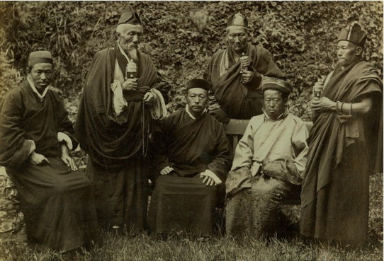 File:Ia, c. 1900.jpg