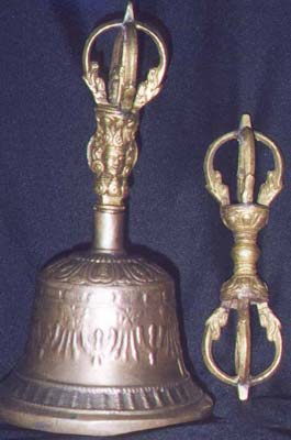File:Bell and vajra2232.jpg