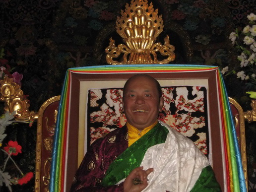 File:Kusum-lingpa-statue.jpg