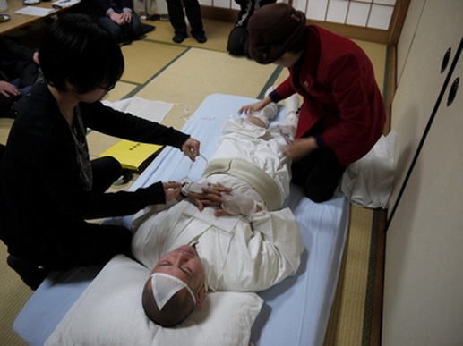 File:Dead-body.jpg
