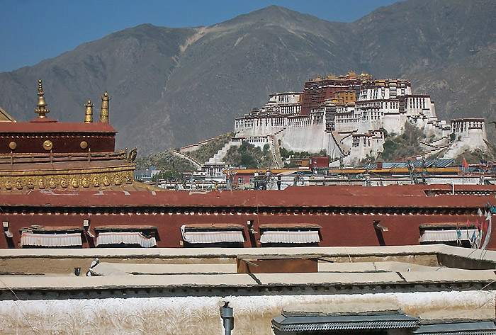 File:Jokhang016.jpg