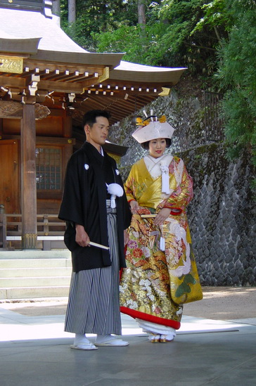 File:Shinto ouple.jpg