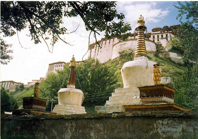 File:Potala from side.jpg