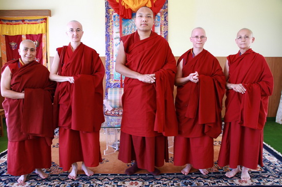 File:Img42010.jpg