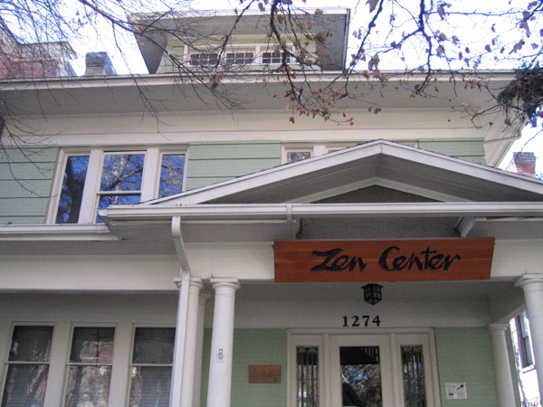 File:Kanzeon Zen center exterior.jpg