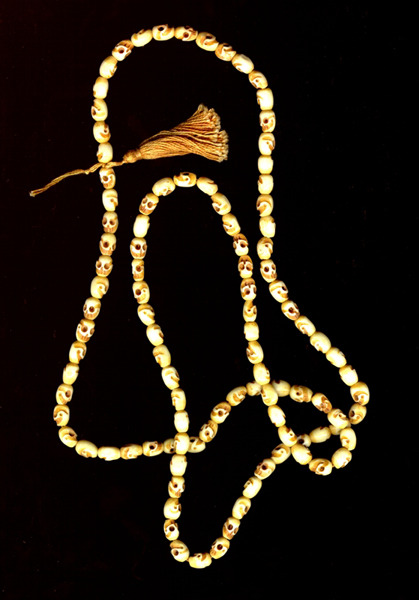 File:Bone Rosary.jpg