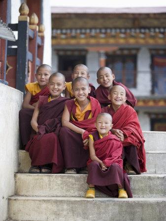 File:Group-of-young-buddh2F00.jpg