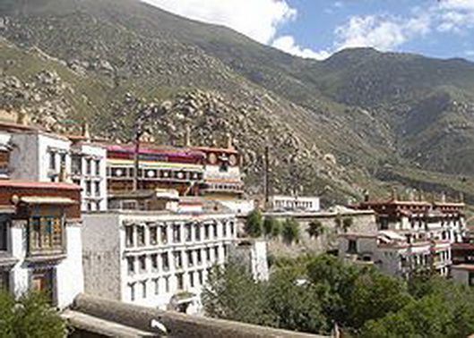 File:Drepung 145.jpg