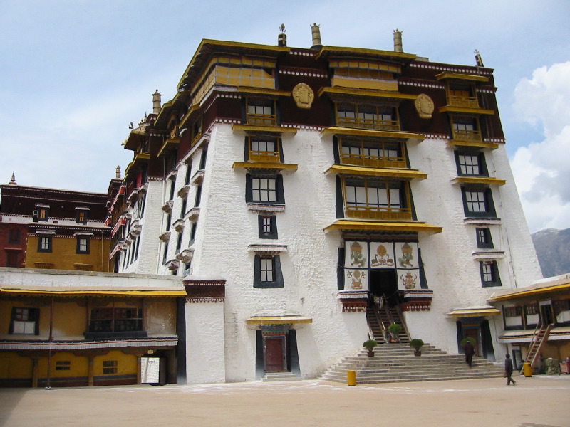 File:White Plc of the Potala.jpg