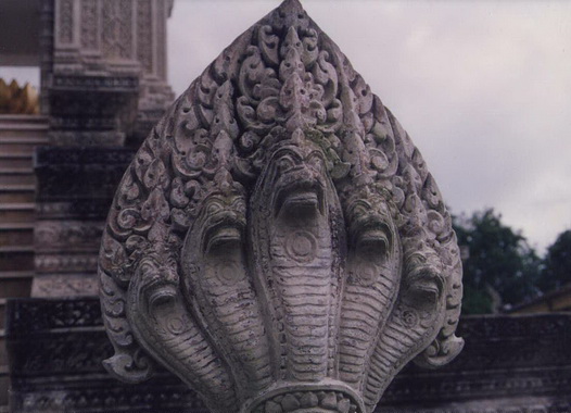 File:Naga bgh.jpg