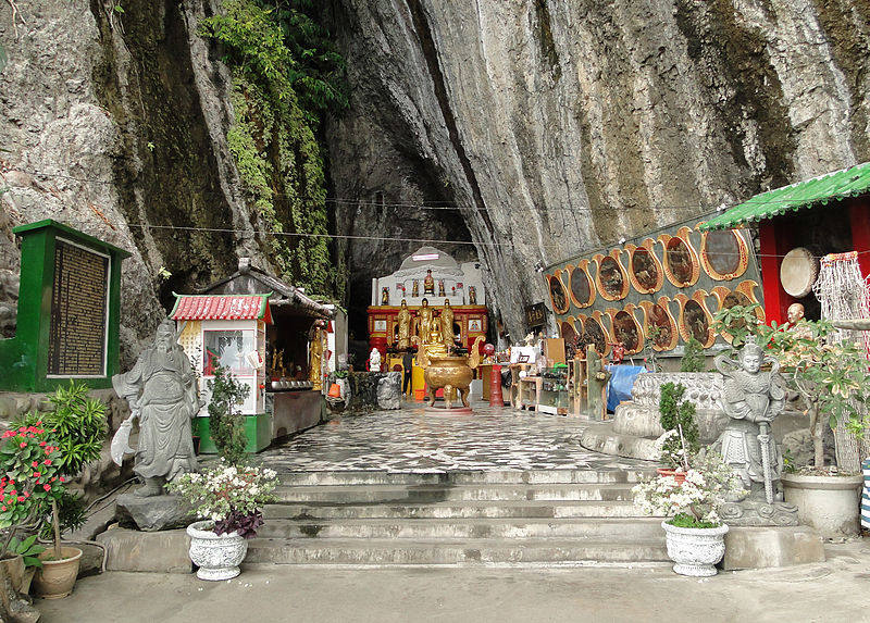 File:Bashian Caves 02.jpg