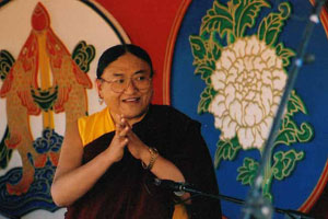 File:Sakya Trizin2.jpg