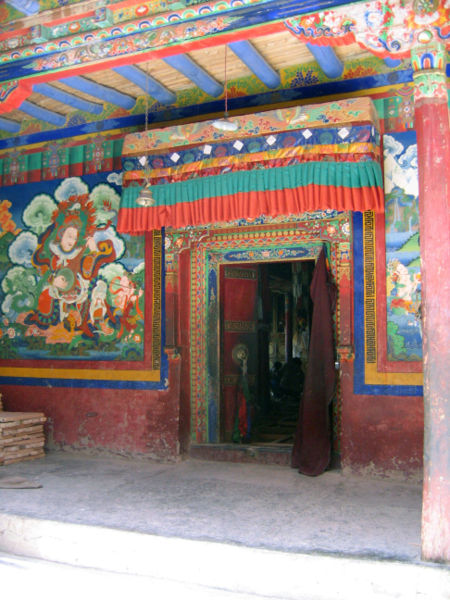 File:Lamayurugate.jpg