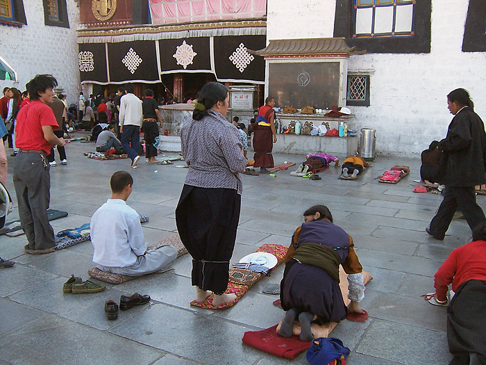 File:Jokhang06.jpg