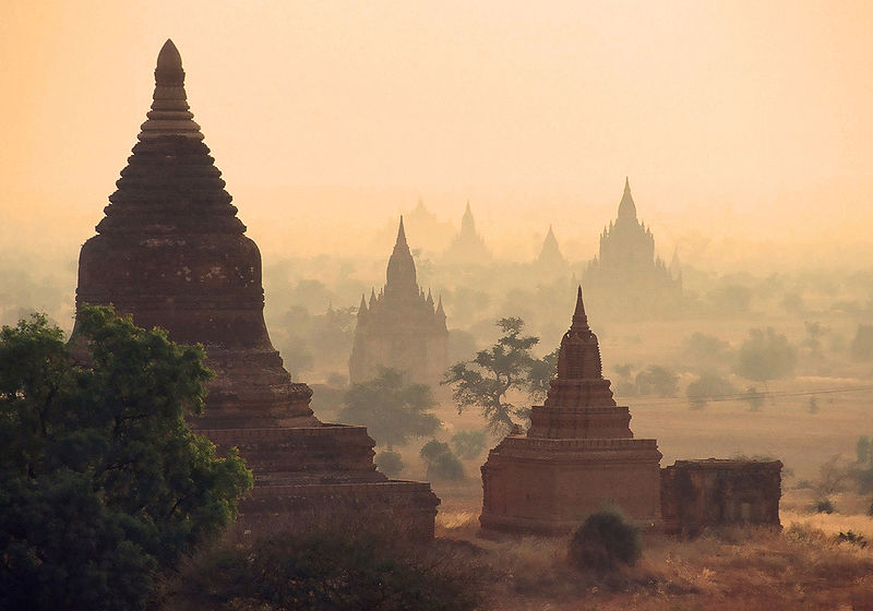 File:Ruins of Bagan, 1999.jpg