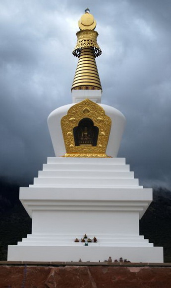 File:Stupa-001.jpg