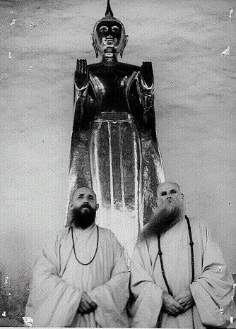 File:Karl and lustig in thailand.jpg