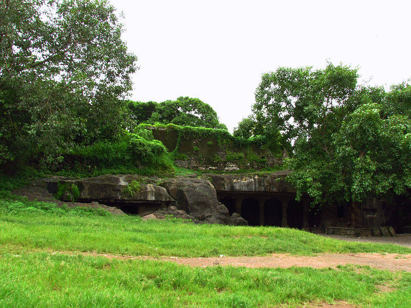 File:Mandapeshwar caves & Portuguese churches 35.jpg
