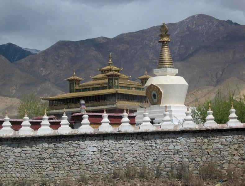 File:Entering the impressive Samye Monastery through its protective wall.jpg