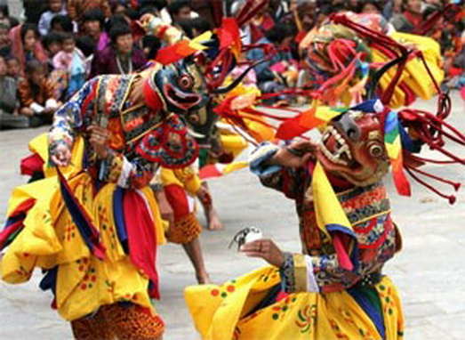 File:Festival bhutan1.jpg