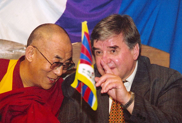 File:Linnart Mall ja dalai lama.jpg