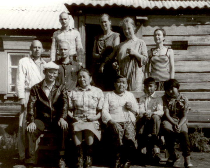 File:Taola-ivolgaas Baiir.jpg