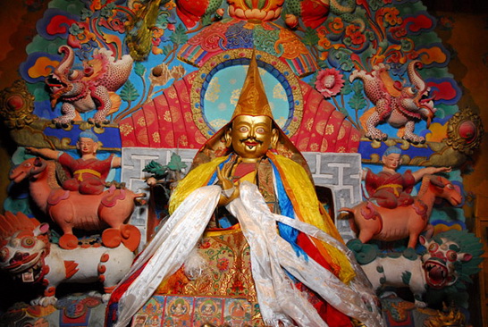 File:5th Dalai Lama38.jpg