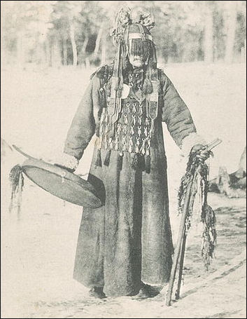 File:Shaman Buryatia.jpg