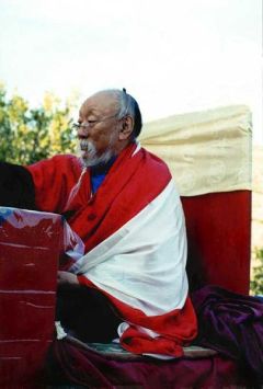 Chagdud Tulku Rinpoche - April 2001