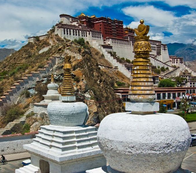 File:Gpotala palace22.jpg