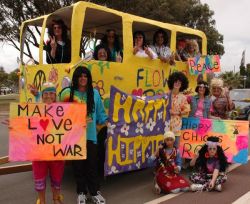 Welcome Hippies Through This Way
