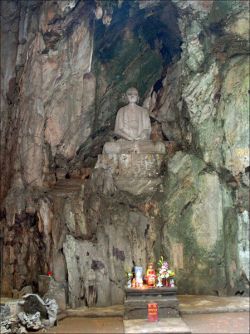 Marble Mountains (Vietnam)