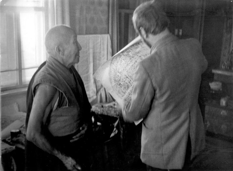 File:1588021369 ivolga 6-my-guru-munko-lama-and-me.jpg