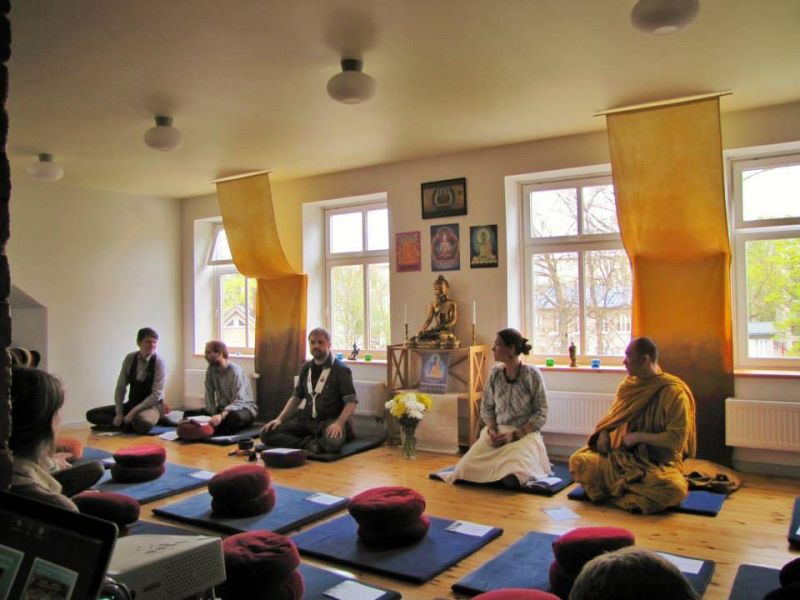 File:Estonian-buddhists-in-2013-courtesy-of-budakoda.ee .jpg
