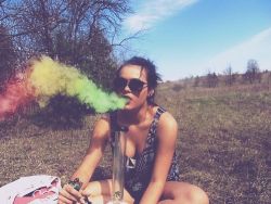 Welcome Hippies Through This Way